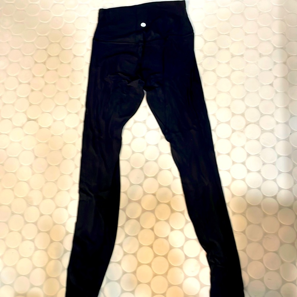 Black yoga pants